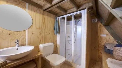 Glamping Luxury Hottub Cabin
